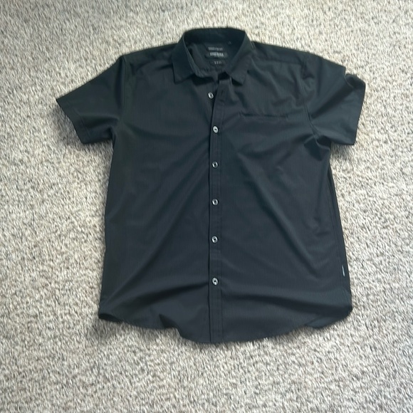 Kenneth Cole short sleeve button down - Picture 1 of 5